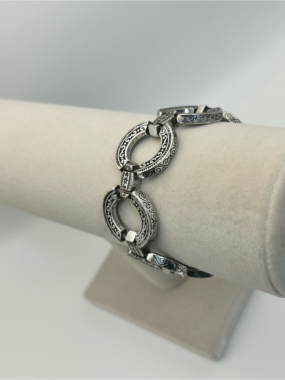 Brighton Central Park Bracelet Silver Plated Round Link 8" Toggle - Picture 6 of 11